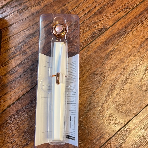 🆕 Eyebrow hair remover 🆕 - Picture 3 of 4